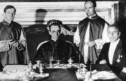 pius-xii חתימת ההסכם בין הוותיקן לגרמניה הנאצית, 1933 (תצלום: הארכיב הגרמני הפדרלי)