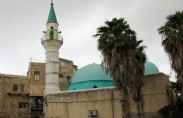 acre-chaos11 Al-Bahr Mosque in Acre (photo: James Emery)
